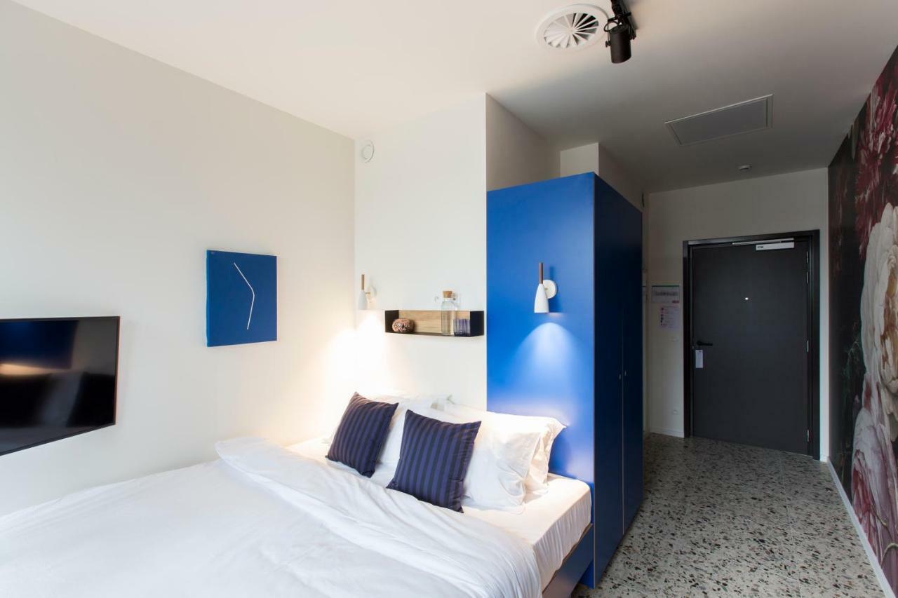 Yust Hotel